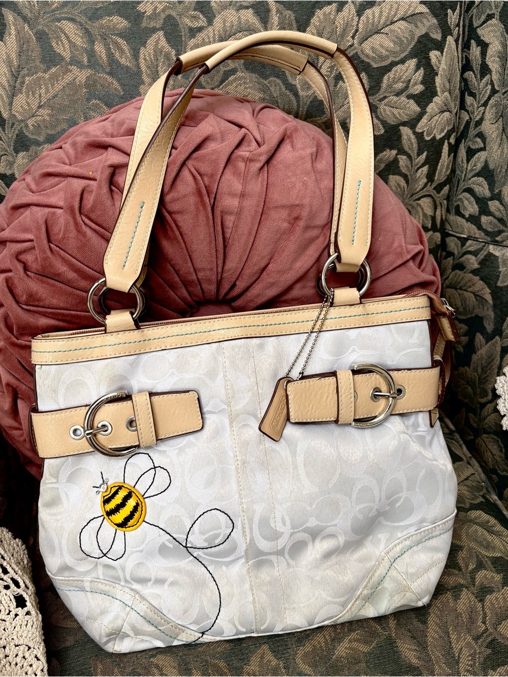 vintage coach purse with bee